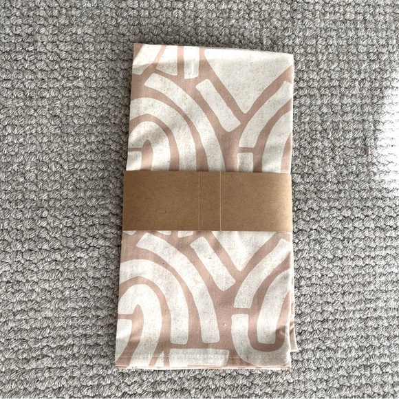 S/2 New Minted Tea Towels “Antique” - Picture 3 of 5